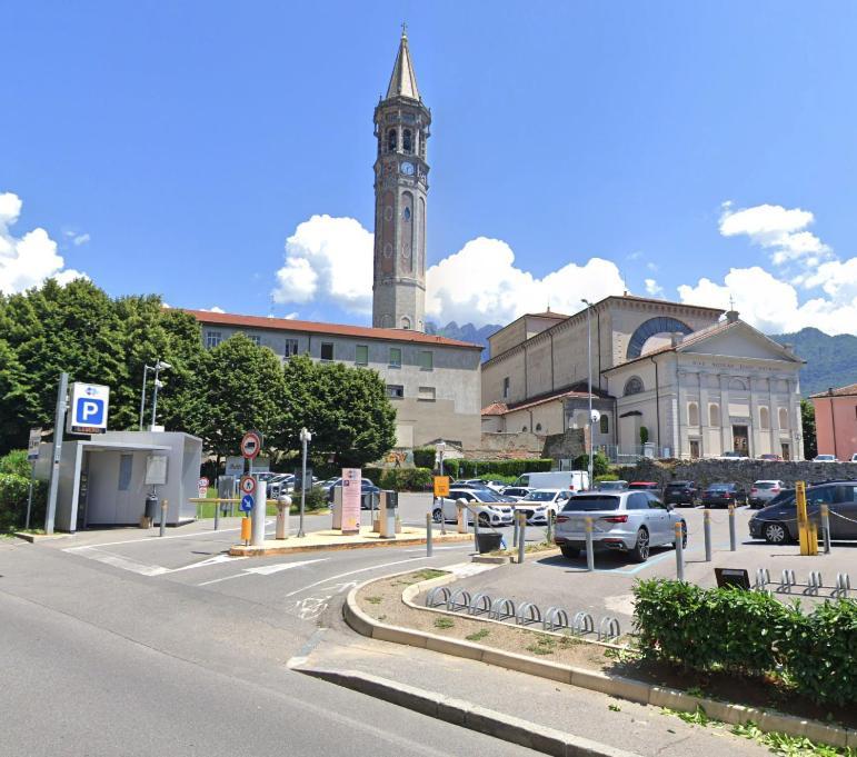 Ferienwohnung Casa Imbarcadero Lecco Exterior foto